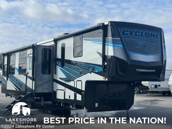 2024 Heartland Cyclone 4014C - New Toy Hauler For Sale by Lakeshore RV Center in Muskegon, Michigan
