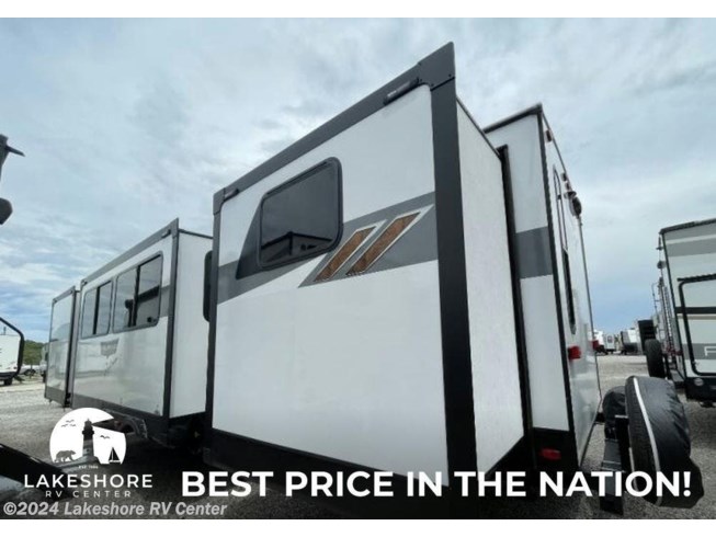 2024 Forest River Wildwood 33TSX - New Travel Trailer For Sale by Lakeshore RV Center in Muskegon, Michigan