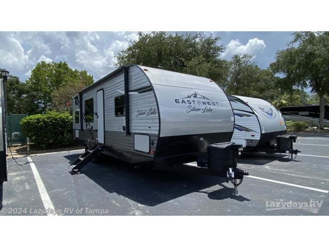 2021 East to West Silver Lake 27KNS RV for Sale in Seffner, FL 33584 | 21092842 | RVUSA.com 2021 East To West Silver Lake 27kns