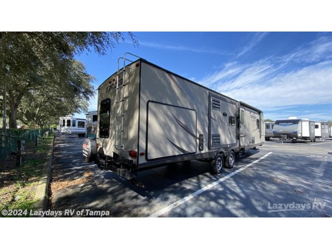 2014 Prime Time Tracer 3200BHT - Used Travel Trailer For Sale by Lazydays RV of Tampa in Seffner, Florida