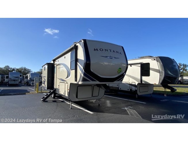 Used 2019 Keystone Montana High Country 305RL available in Seffner, Florida