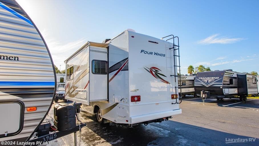 THOR MOTOR COACH FOUR WINDS 24LW Class C Motorhomes For Sale in SANTA FE  SPRINGS, CALIFORNIA - 2 Listings