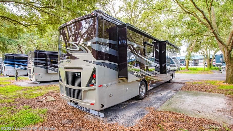 2023 Tiffin Phaeton 40 IH RV for Sale in Seffner, FL 33584 | 21120821 ...