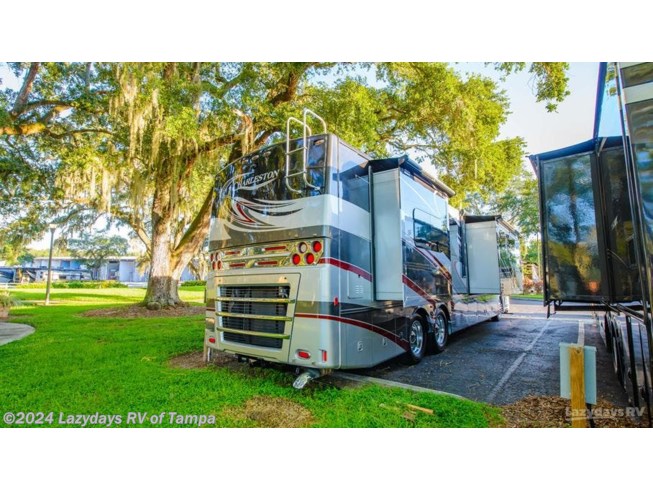 2014 Forest River Charleston 430FK - Used Class A For Sale by Lazydays RV of Tampa in Seffner, Florida