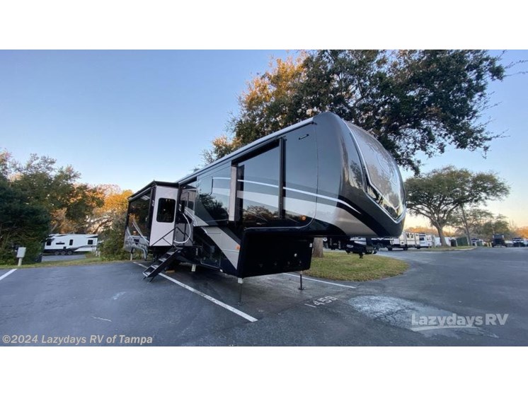 New 2024 DRV Mobile Suites MS Houston available in Seffner, Florida