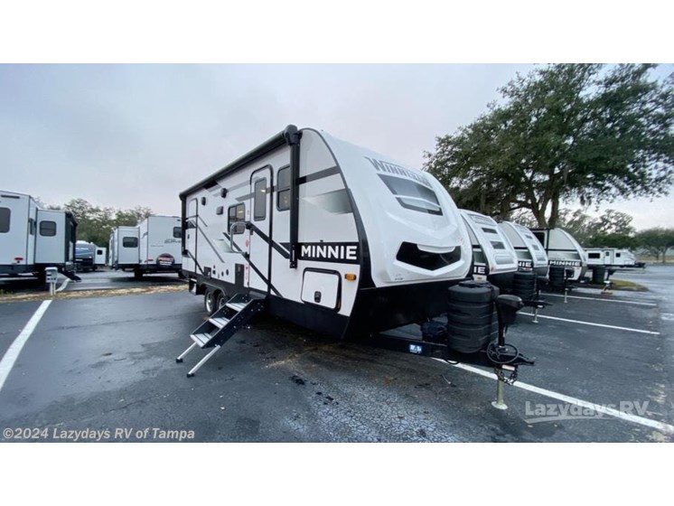 New 24 Winnebago Minnie 2326BH available in Seffner, Florida