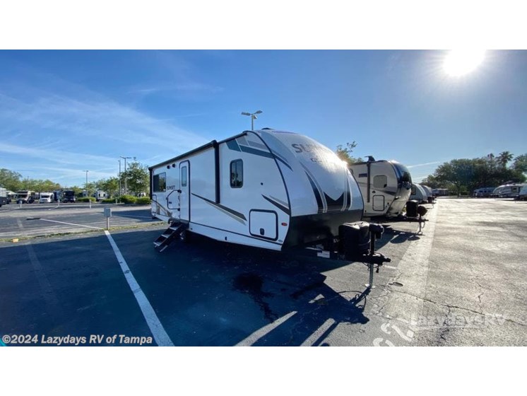 Used 22 CrossRoads Sunset Trail 268RL available in Seffner, Florida