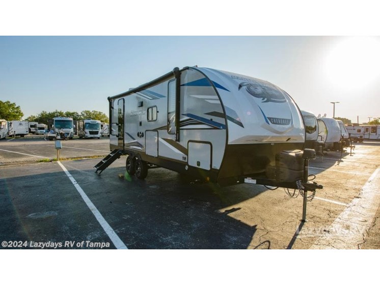 Used 2022 Forest River Cherokee Alpha Wolf 22SW-L available in Seffner, Florida