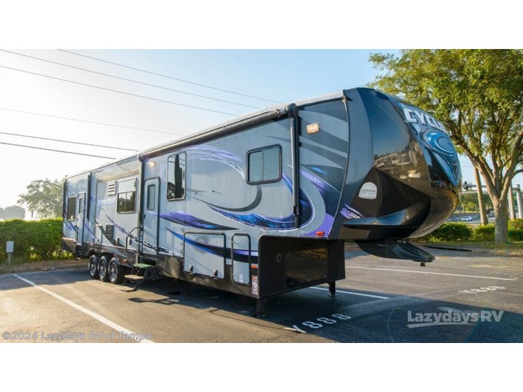 Used 2014 Heartland Cyclone CY 4000 Elite available in Seffner, Florida