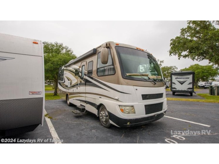 Used 2011 Four Winds Serrano 31Z available in Seffner, Florida