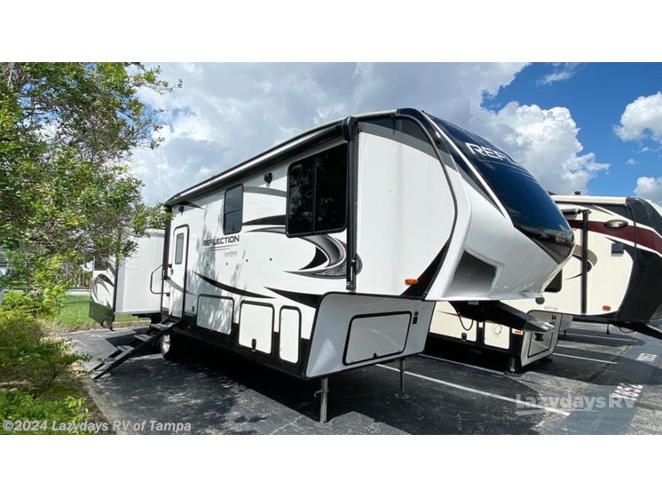 Used 2022 Grand Design Reflection 31MB available in Seffner, Florida