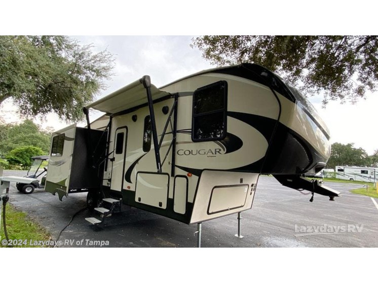 Used 2019 Keystone Cougar 28SGS available in Seffner, Florida