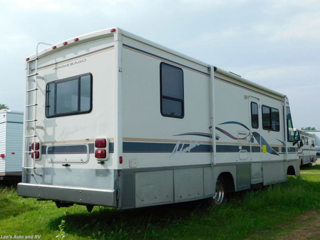1996 Winnebago RV Adventurer WCG30WQ for Sale in Ellington, CT 06029