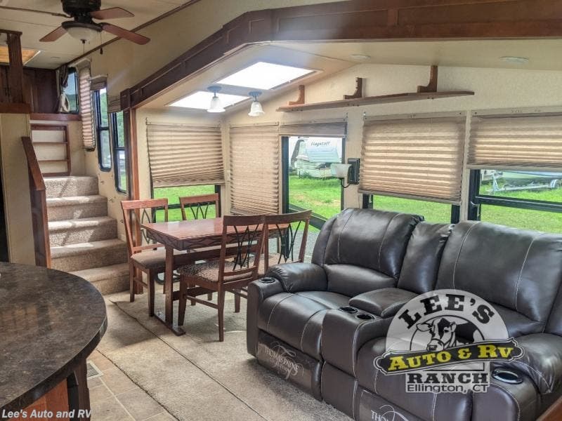 2011 Forest River Salem Grand Villa 408LOFT RV for Sale in Ellington