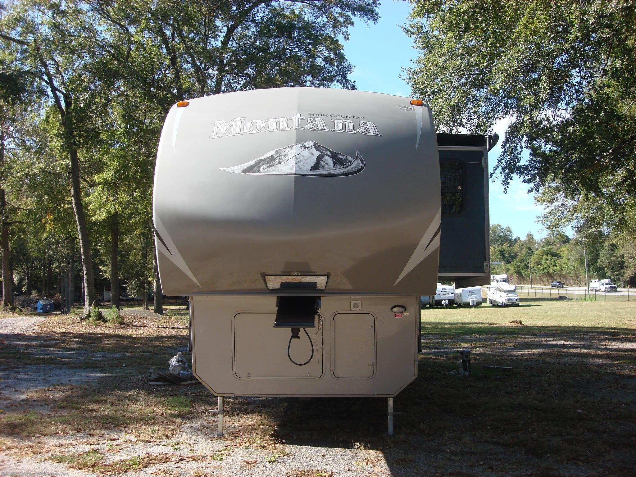 <span style='text-decoration:line-through;'>2014 Keystone Montana High Country 318RE</span>