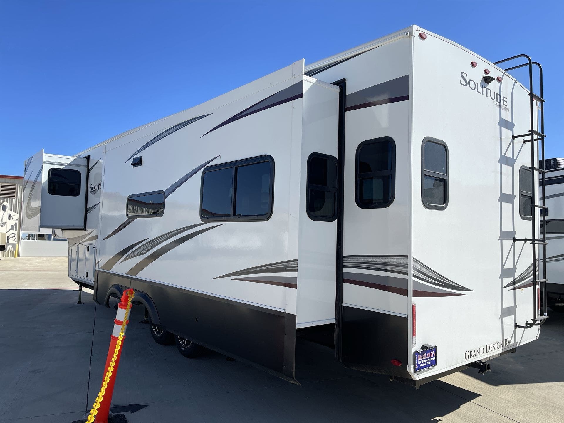 2022 Grand Design Solitude S CLASS 3330RE R RV For Sale In Sanger TX 
