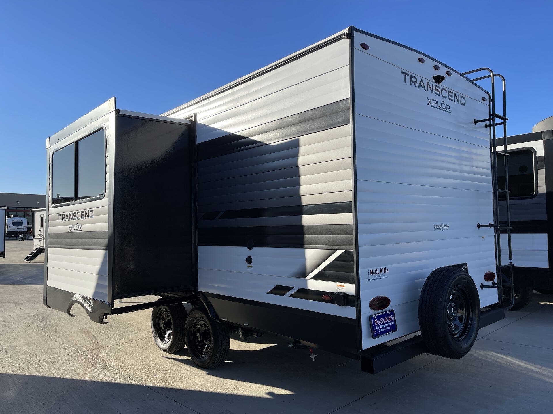 2023 Grand Design Transcend Xplor 200MK RV for Sale in Sanger, TX 76266