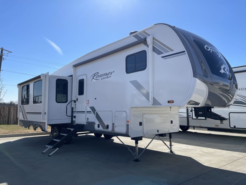 New 2025 Highland Ridge Open Range Roamer LIGHT DUTY 304BHS available in Sanger, Texas