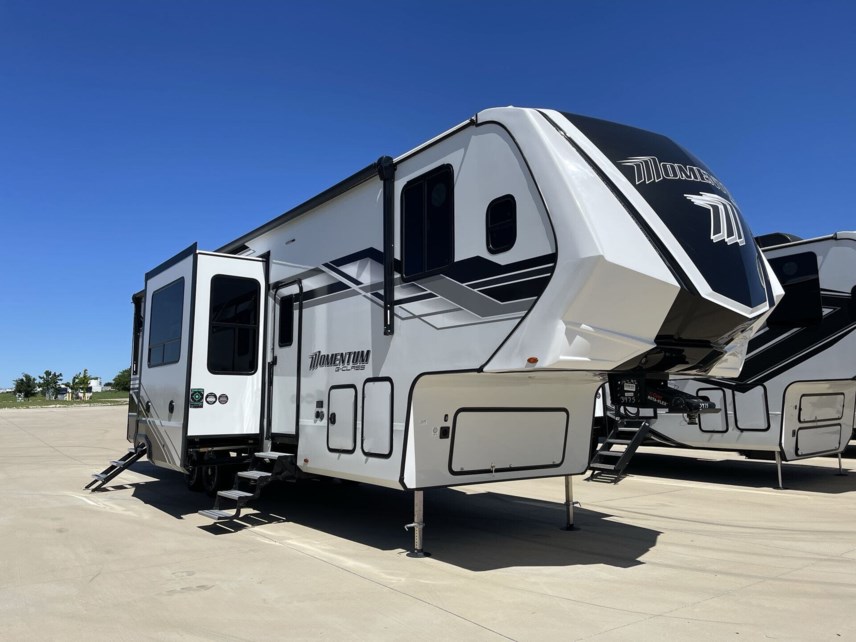 New 2025 Grand Design Momentum G-Class 350G available in Sanger, Texas