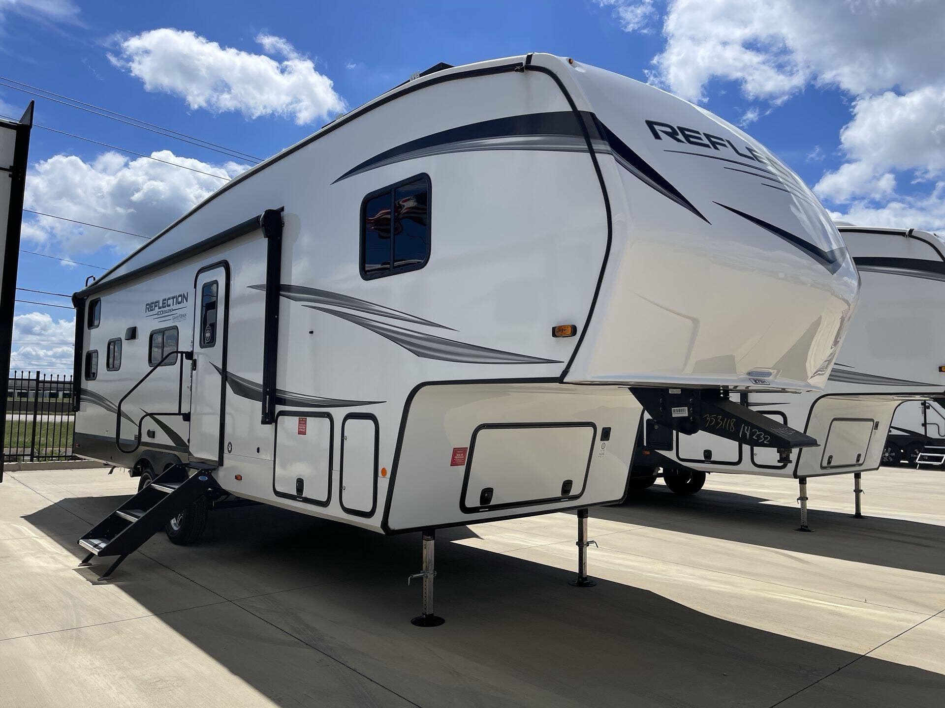 2025 Grand Design Reflection 100 27BH