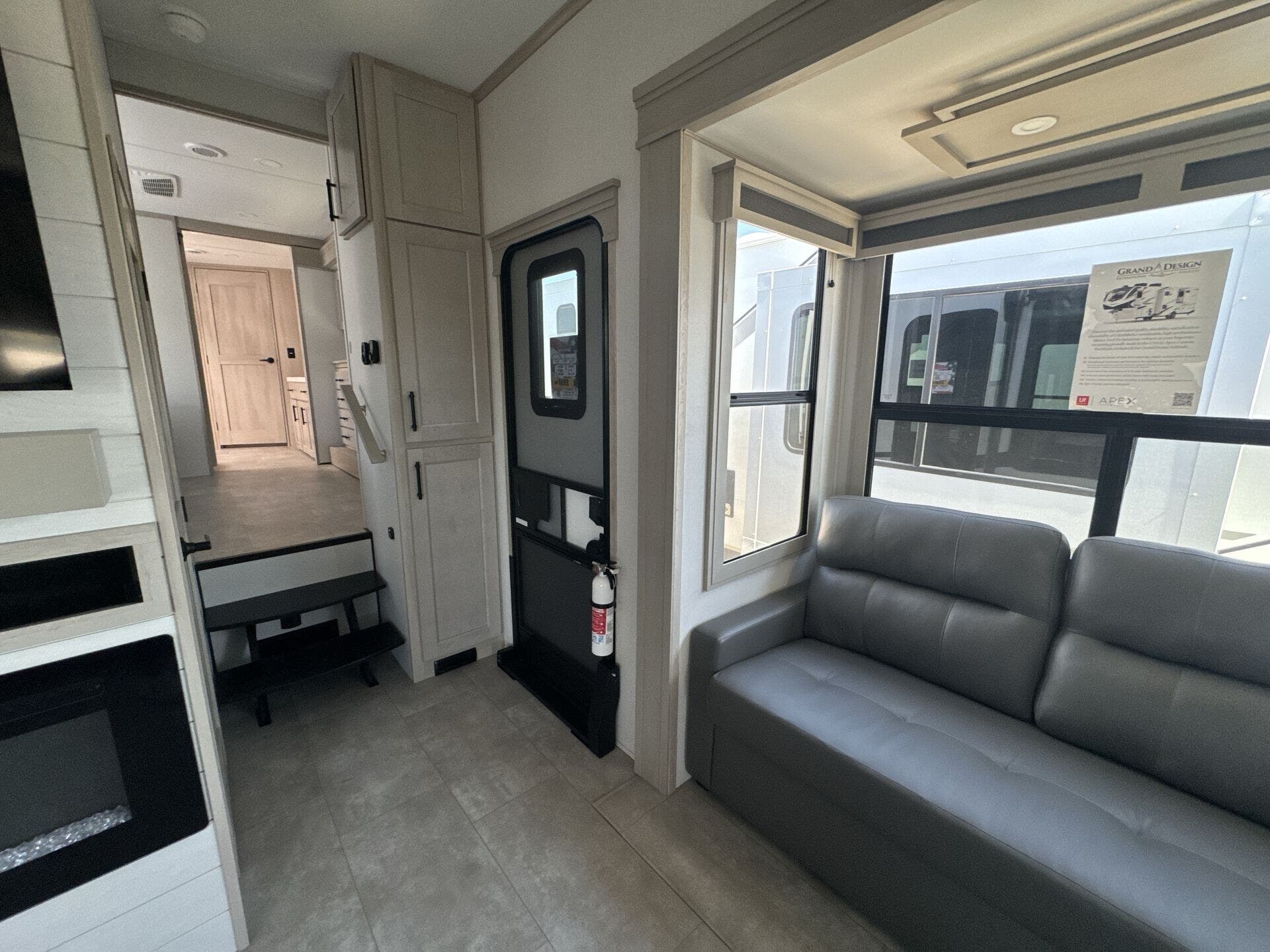 2025 Grand Design Recreational Solitude Wide body photo 2