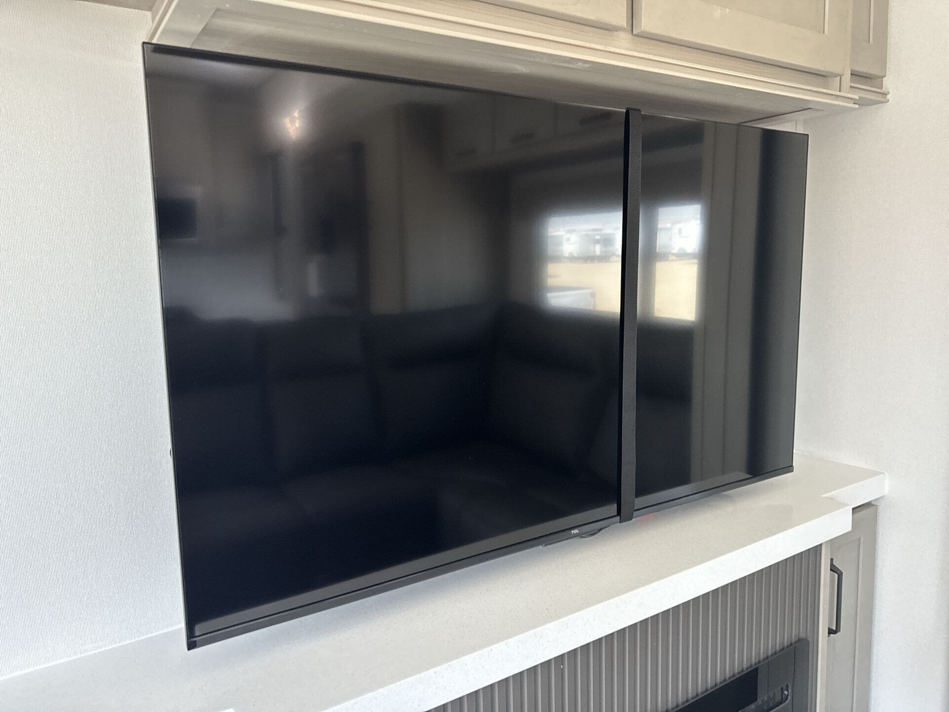 2025 Grand Design Recreational Momentum Wide Body photo 8