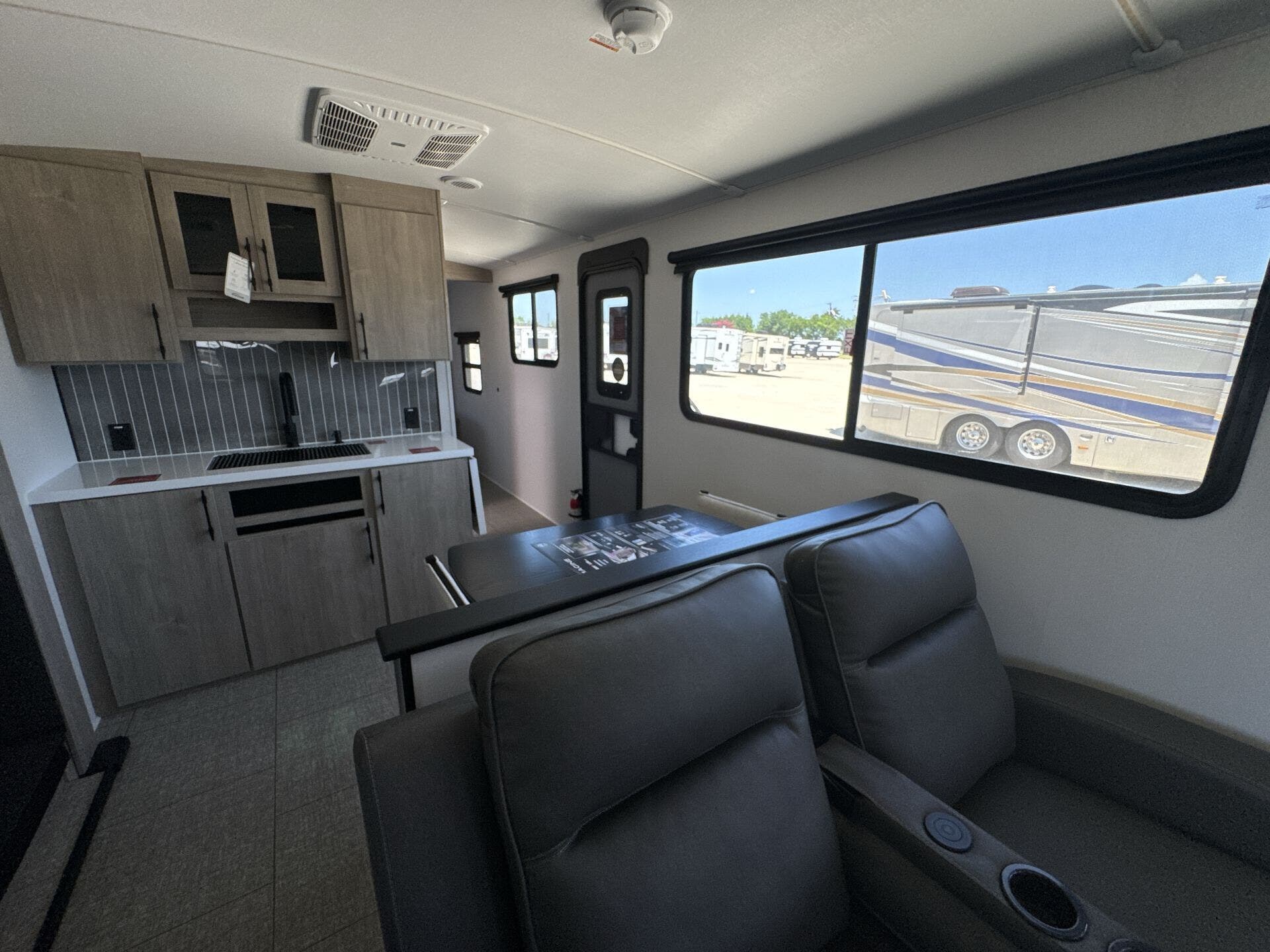 2025 Imagine 3100RD by Grand Design from McClain's Longhorn RV in Sanger, Texas
