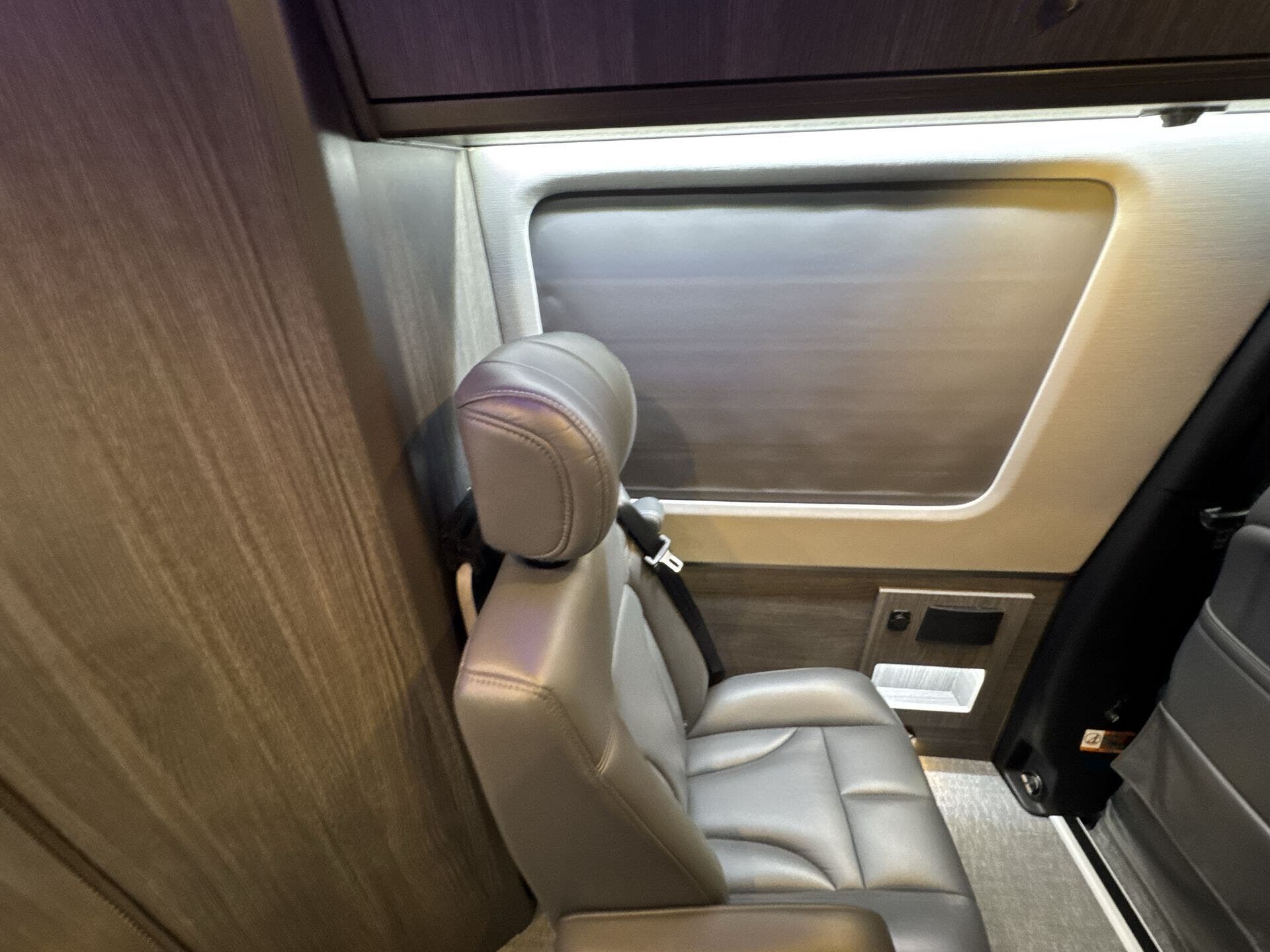 2025 Mercedes Benz Sprinter 3500 photo 8