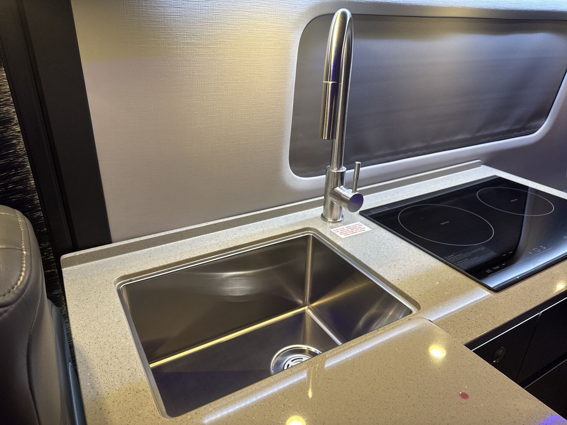 2025 Mercedes Benz Sprinter 3500 photo 18