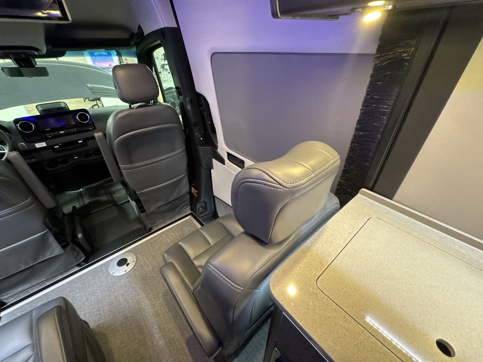 2025 Mercedes Benz Sprinter 3500 photo 3