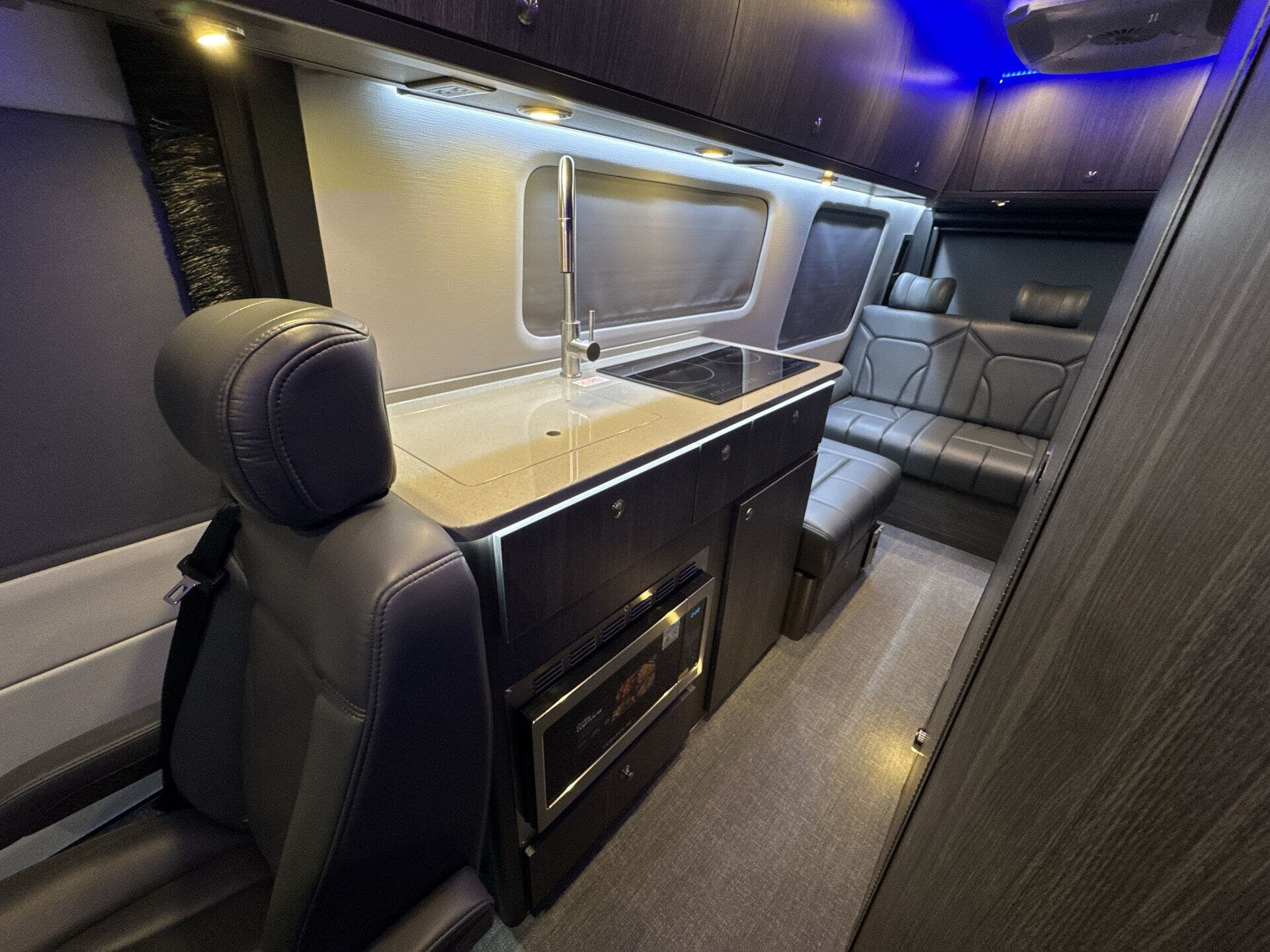 2025 Mercedes Benz Sprinter 3500 photo 10