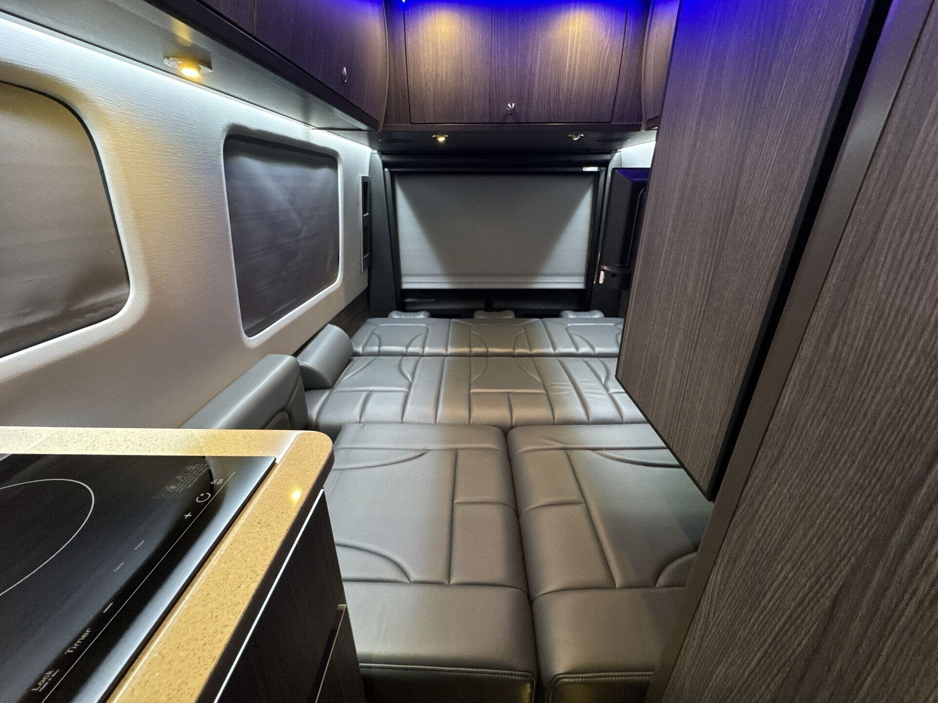2025 Mercedes Benz Sprinter 3500 photo 11