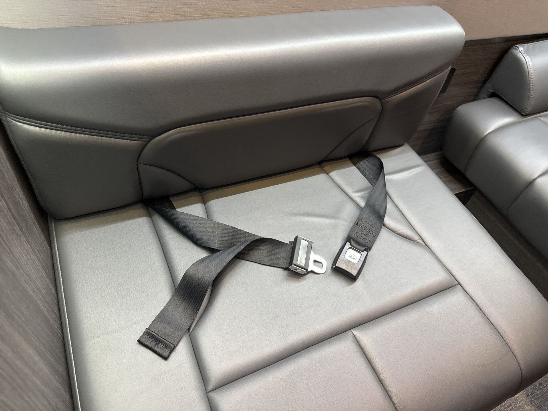 2025 Mercedes Benz Sprinter 3500 photo 20