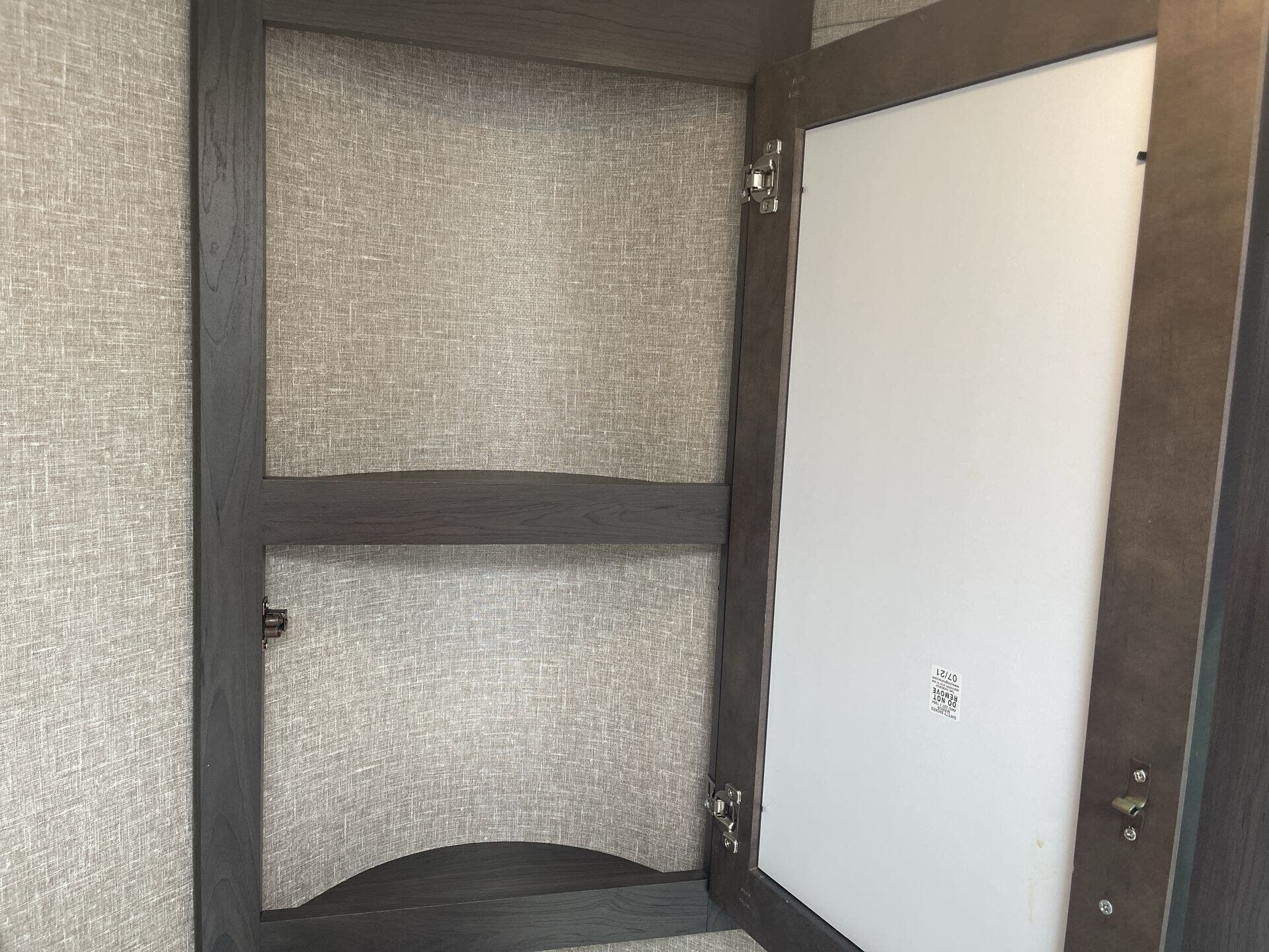 2022 Grand Design Recreational Reflection Narrow Body photo 14