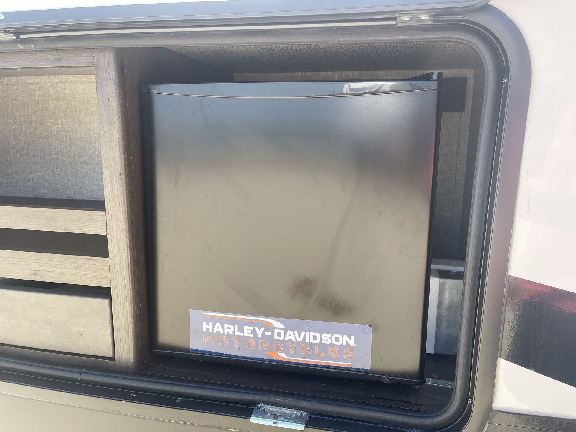2022 Grand Design Recreational Reflection Narrow Body photo 21