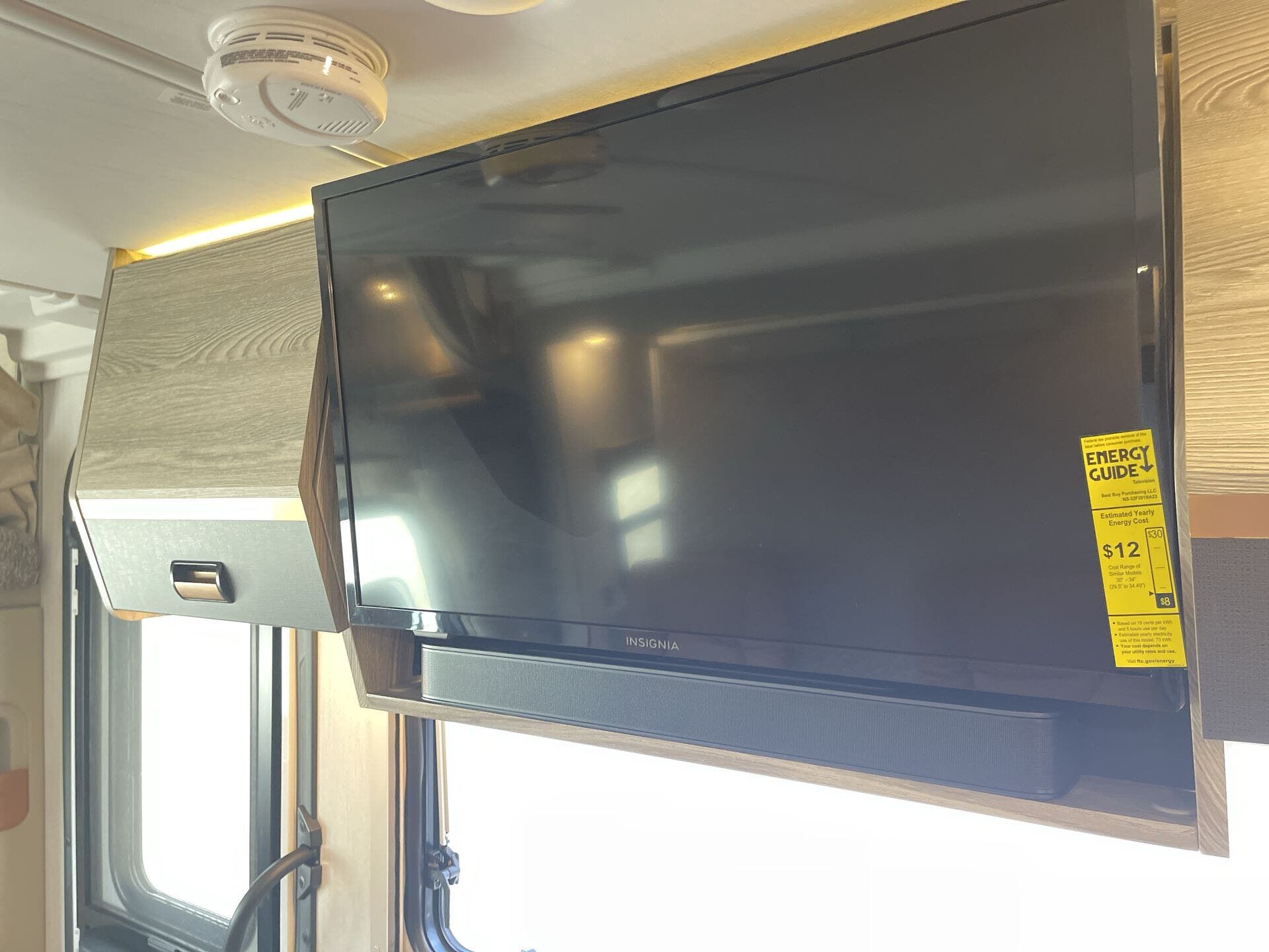2024 Mercedes Benz Sprinter 3500 photo 12