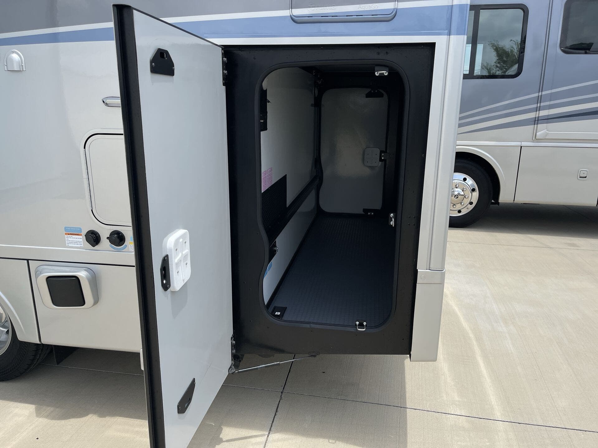 2024 Mercedes Benz Sprinter 3500 photo 22