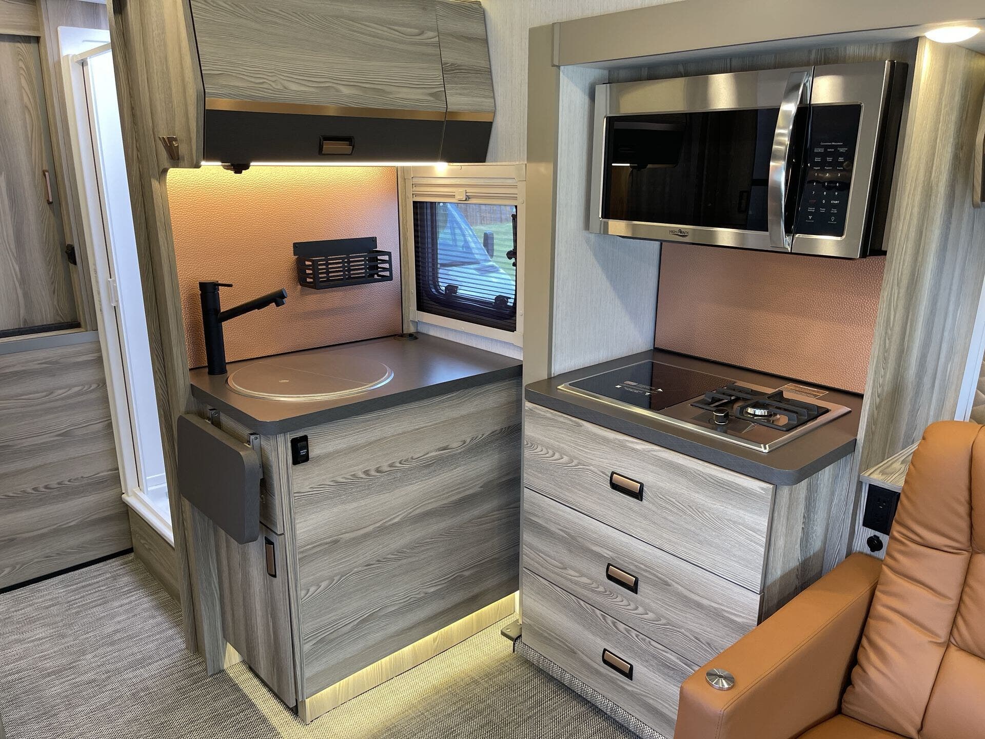 2024 Mercedes Benz Sprinter 3500 photo 2