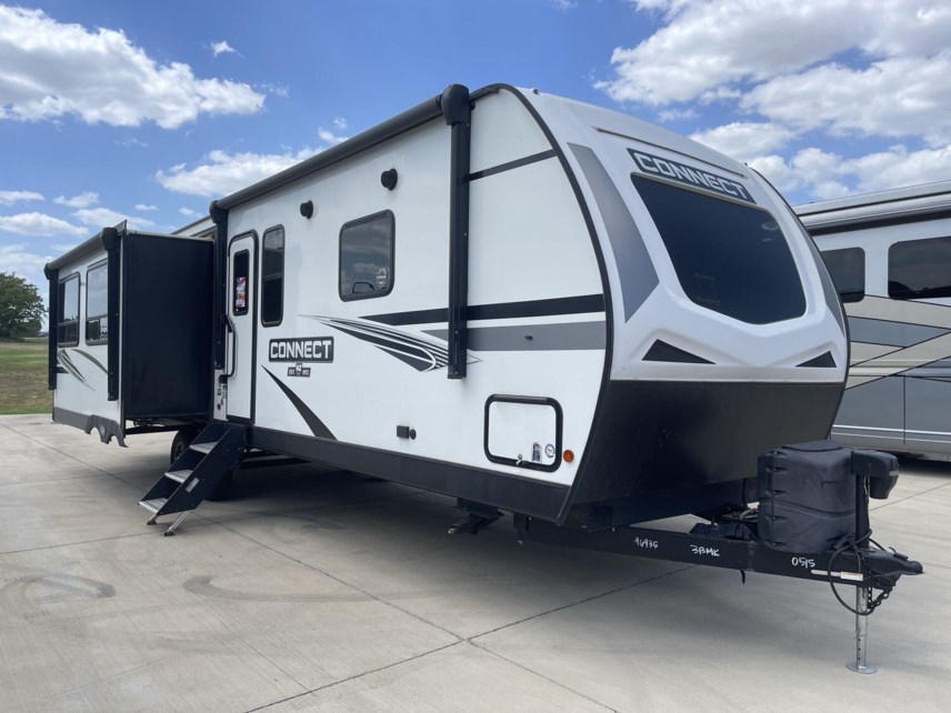 Used 2022 K-Z Connect Lite 313MK available in Sanger, Texas