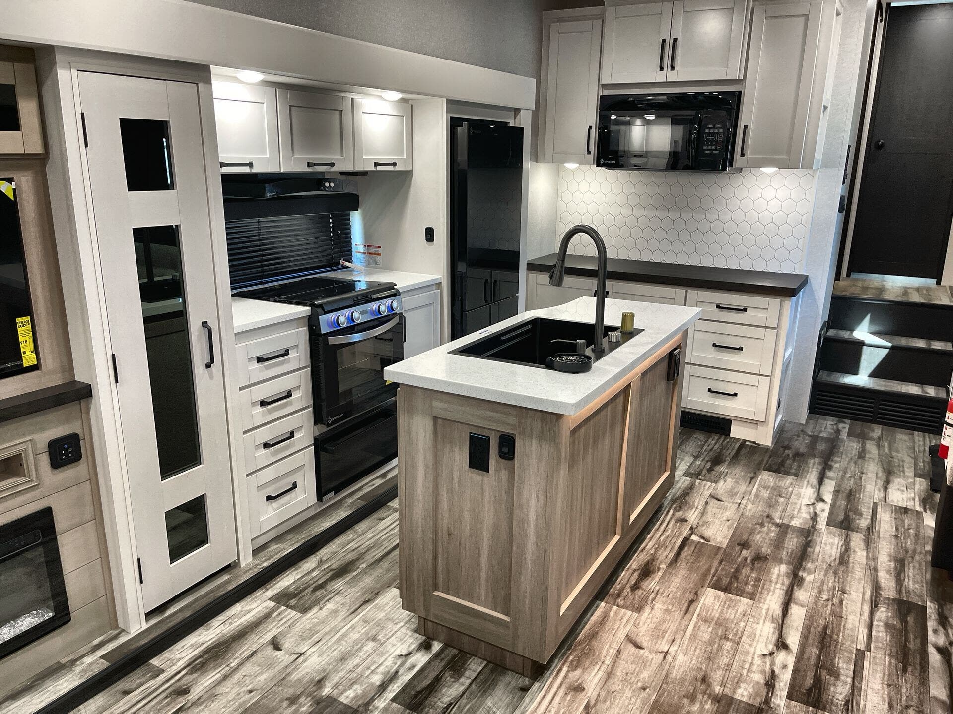 New 2026 Highland Ridge Open Range Roamer 29RLDS available in Sanger, Texas