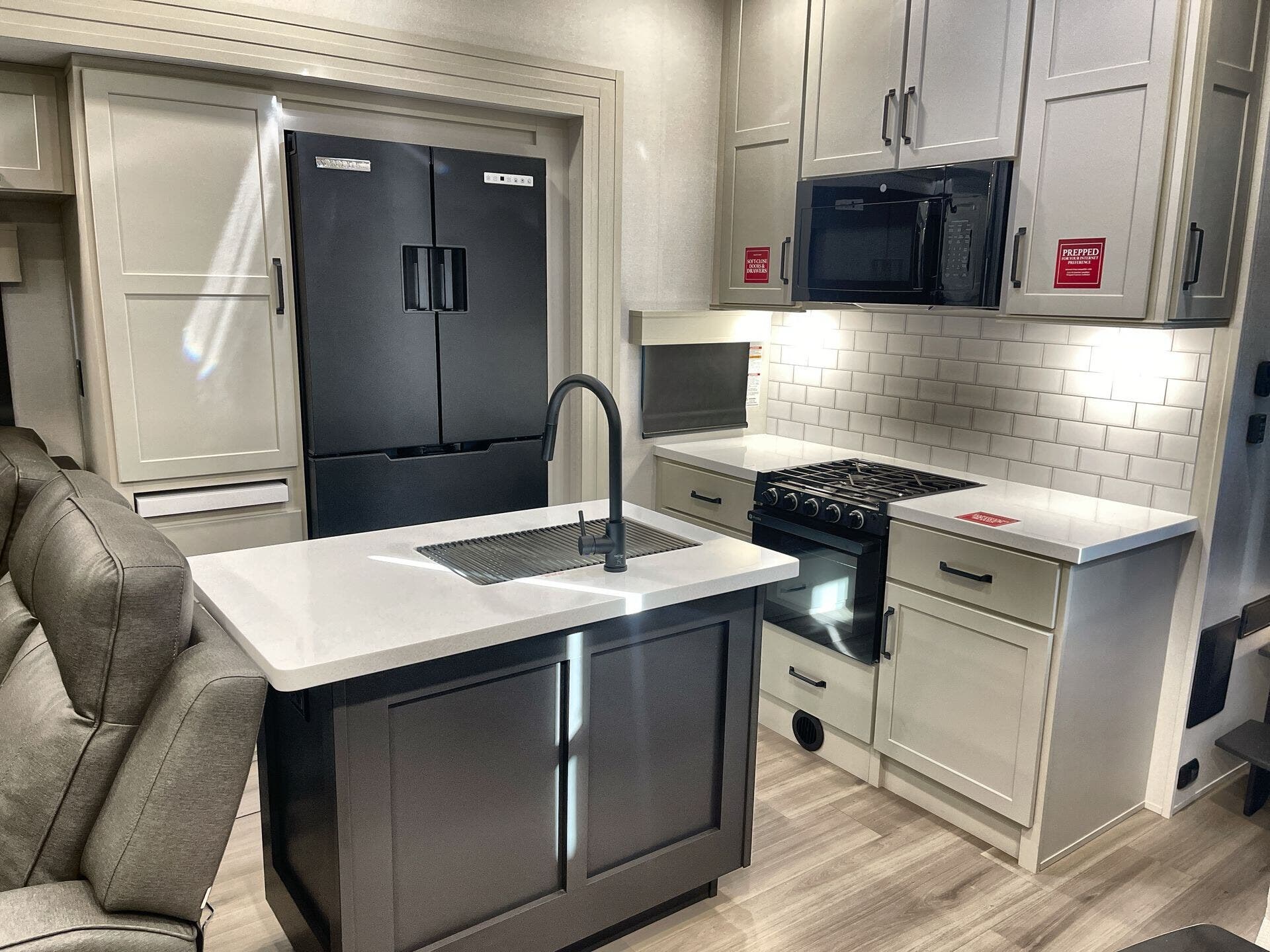 New 2026 Grand Design Momentum G-Class 394G available in Sanger, Texas