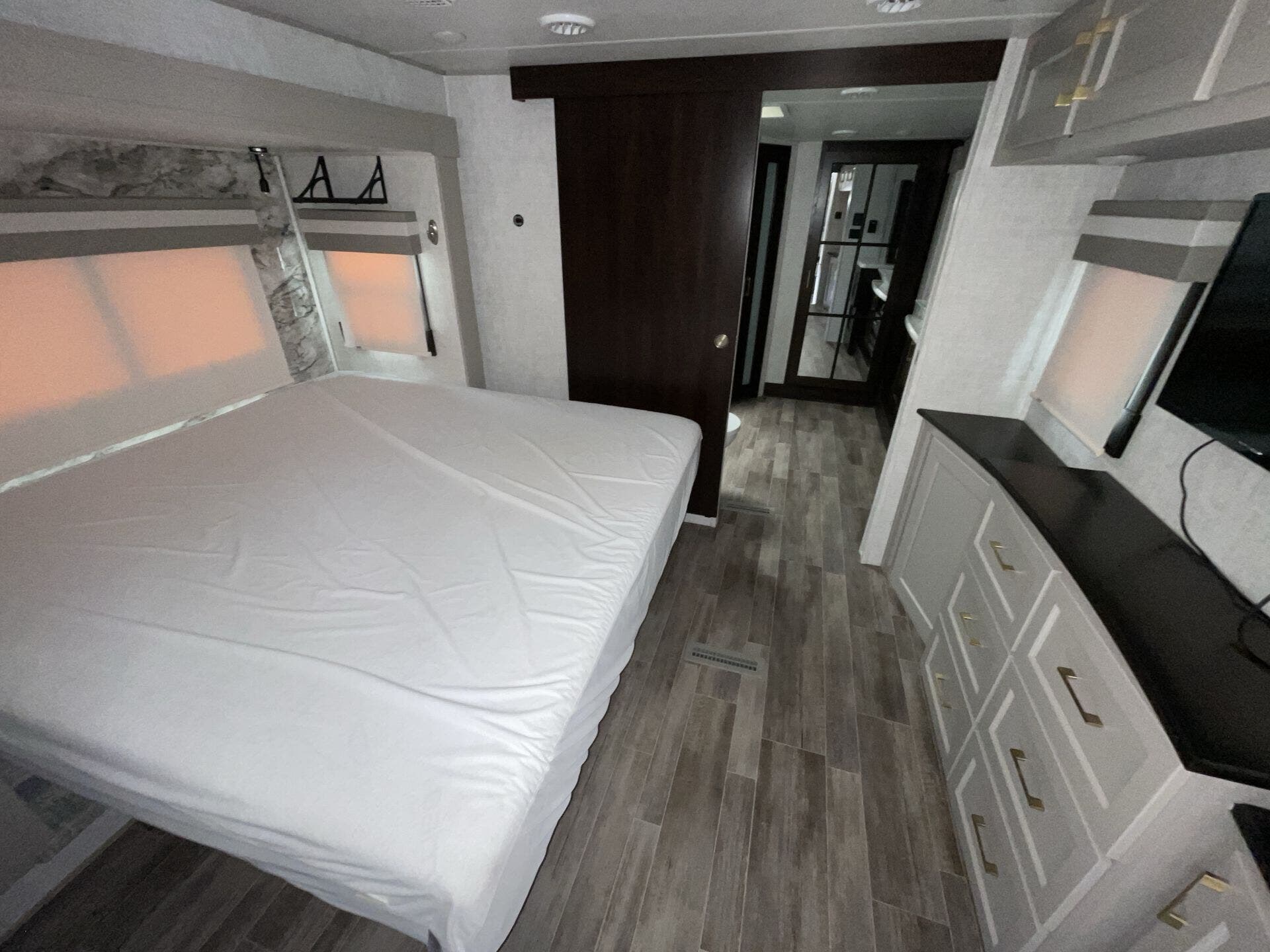 Used 2021 Palomino Columbus 383FB available in Sanger, Texas