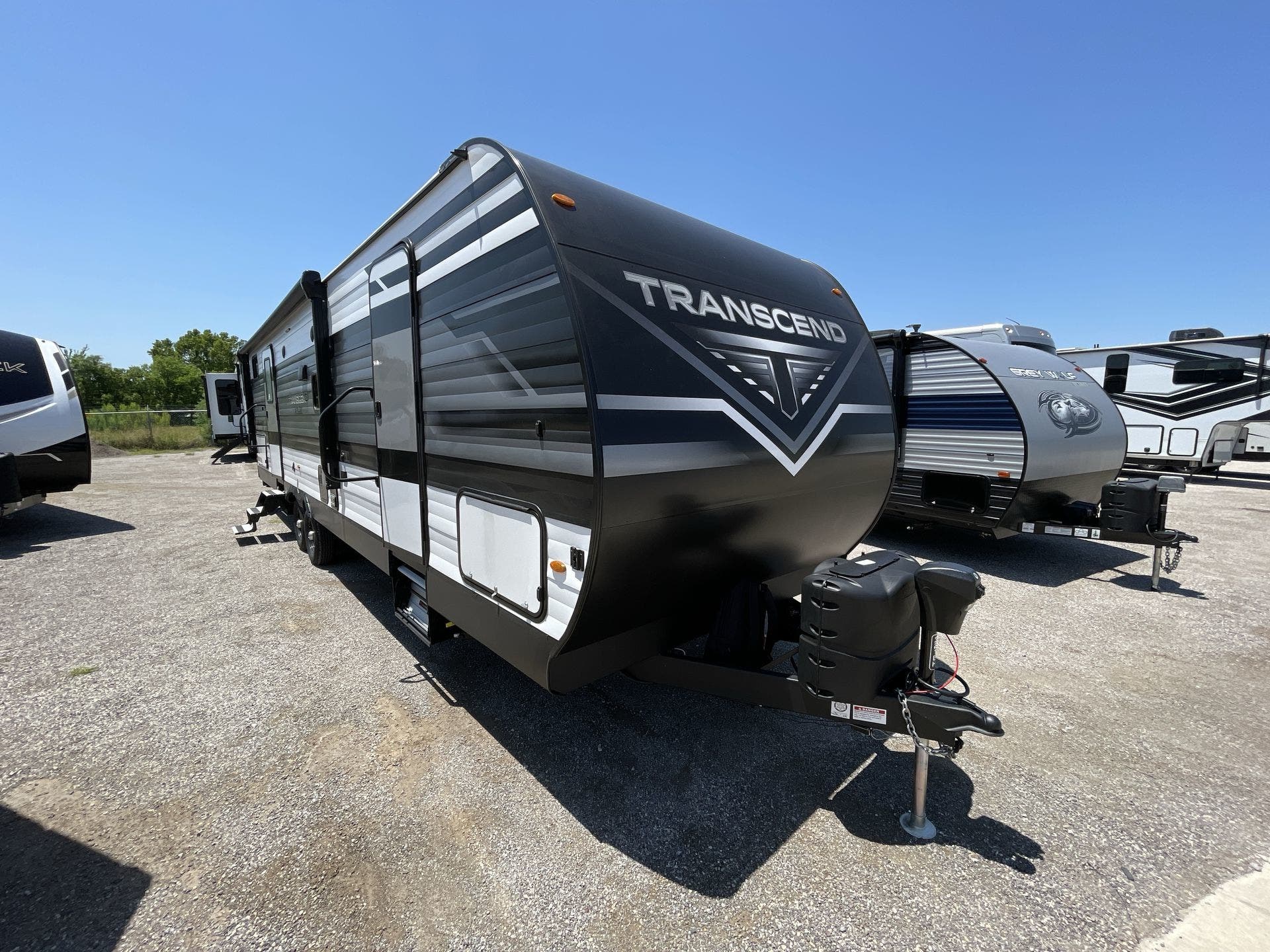 2022 Grand Design Transcend Xplor 321BH RV for Sale in Fort Worth, TX 76140  | 98633 | RVUSA.com Classifieds