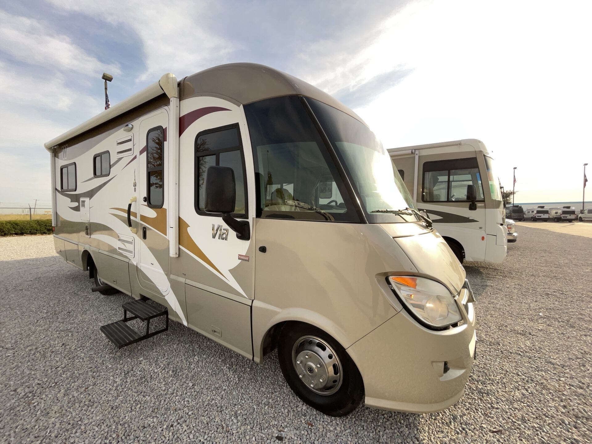 2012 Winnebago Via 25Q RV for Sale in Fort Worth, TX 76140 99164A