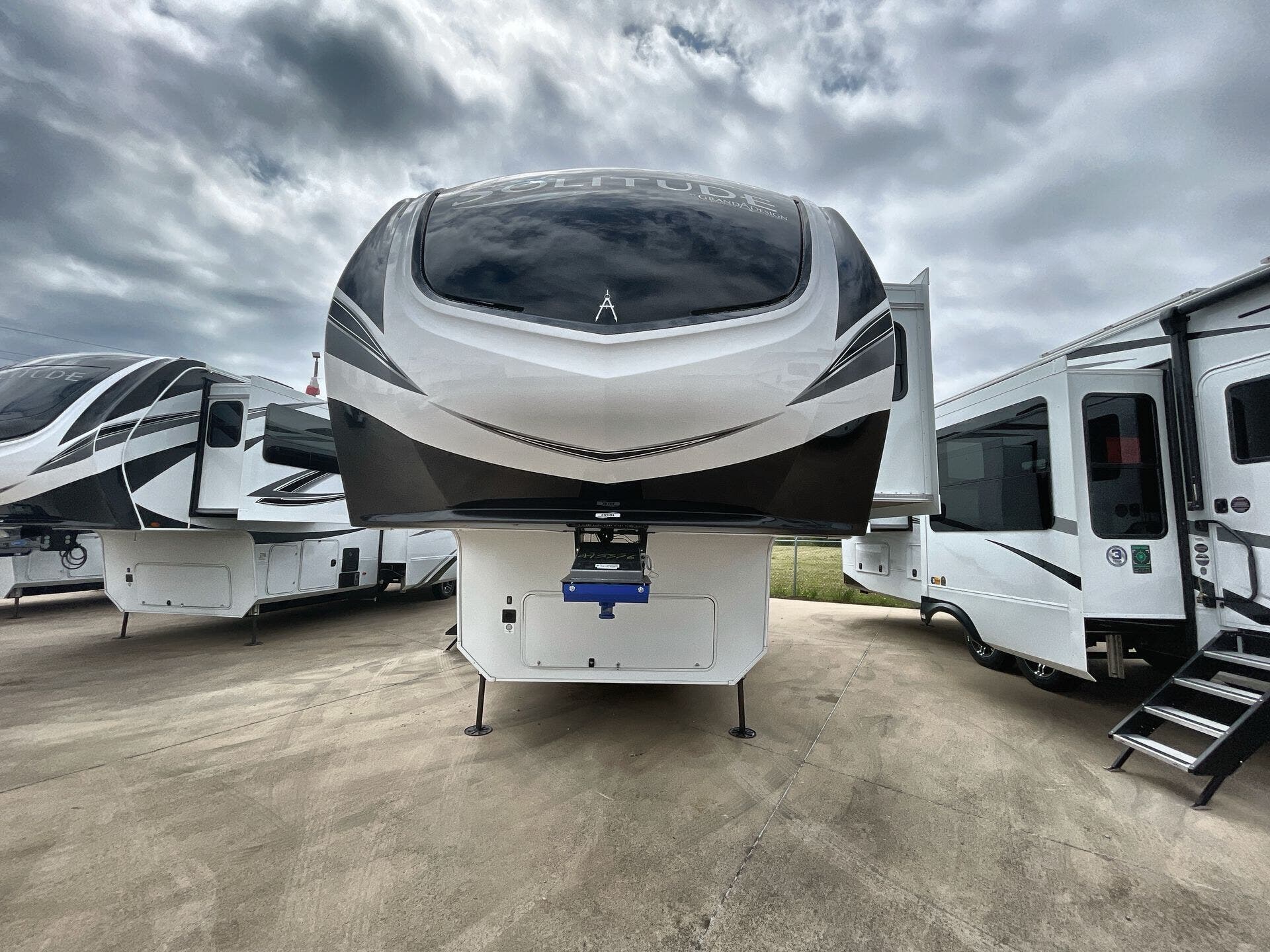 2023 Grand Design Solitude 391DL RV for Sale in Fort Worth, TX 76140