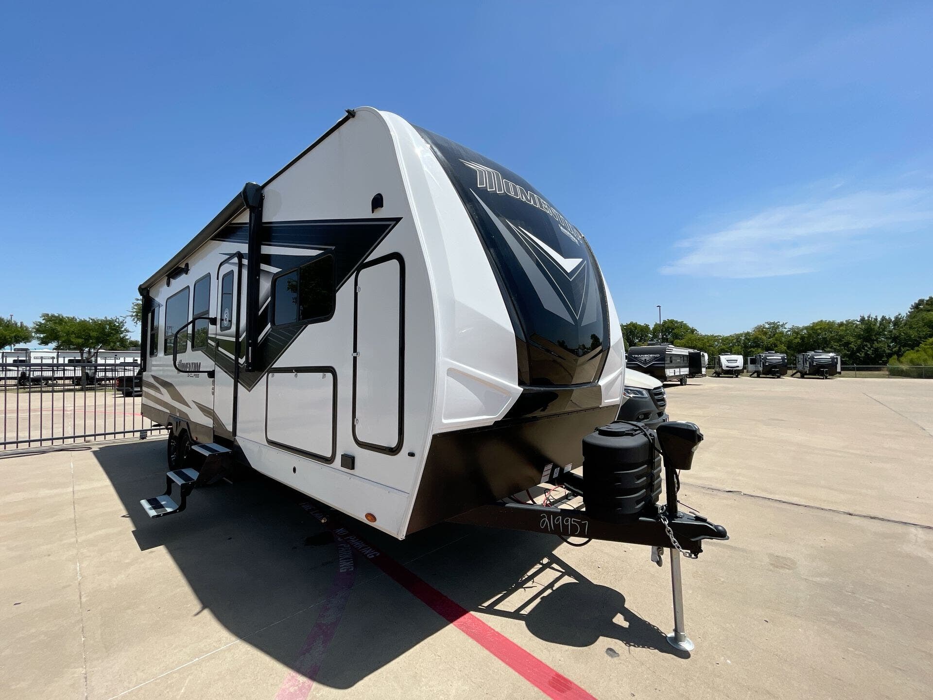 2023 Grand Design Momentum G-Class 25G RV for Sale in Fort Worth