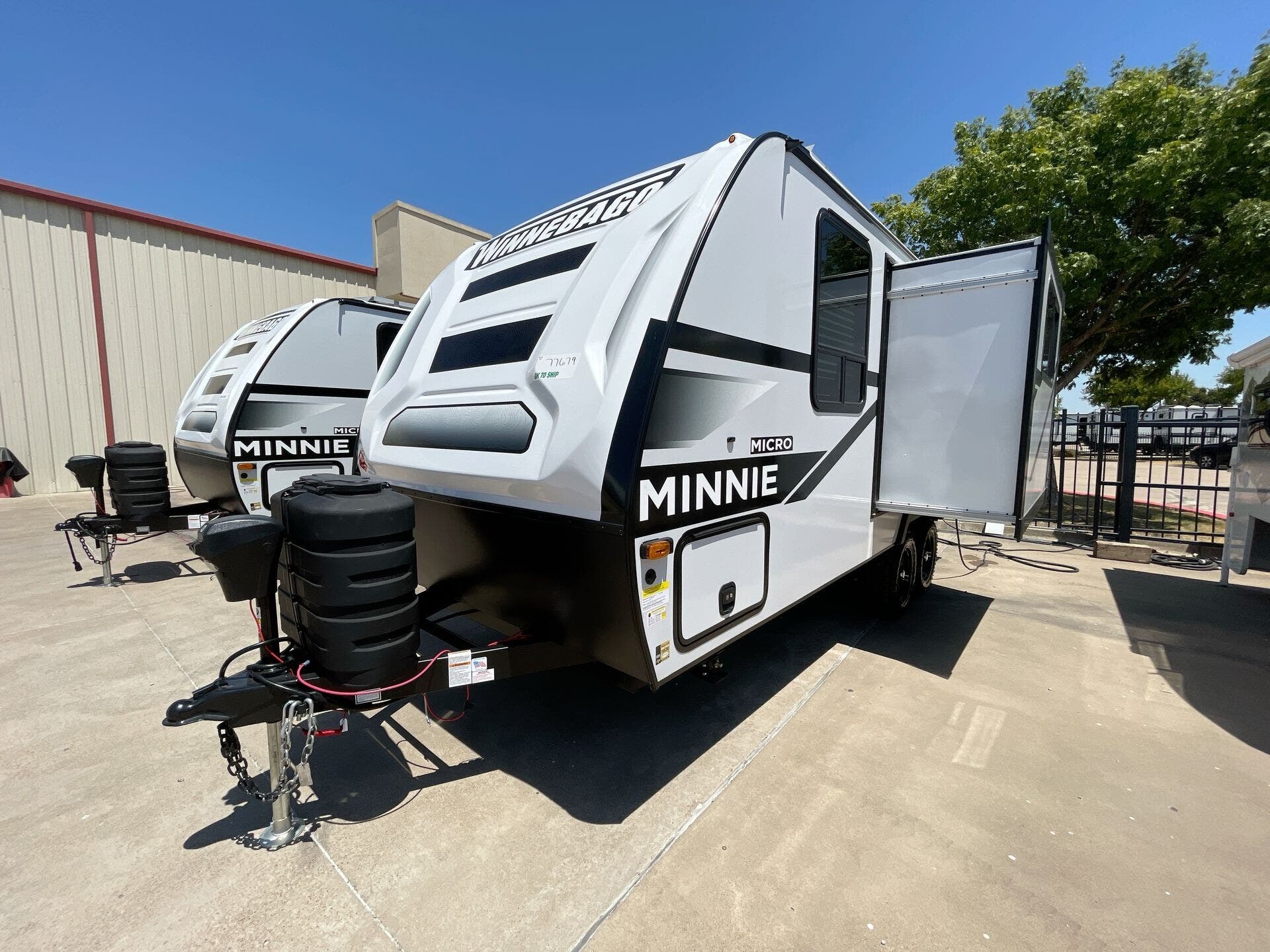 2024 Winnebago Micro Minnie 2108DS RV for Sale in Fort Worth, TX 76140