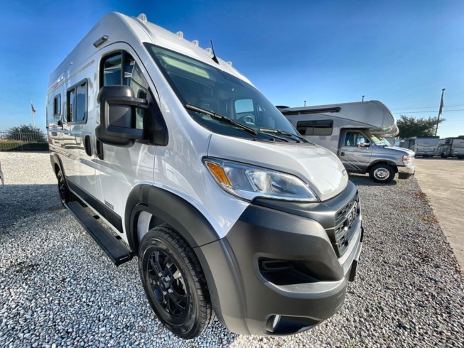 New 2024 Winnebago Solis Pocket 36B available in Fort Worth, Texas