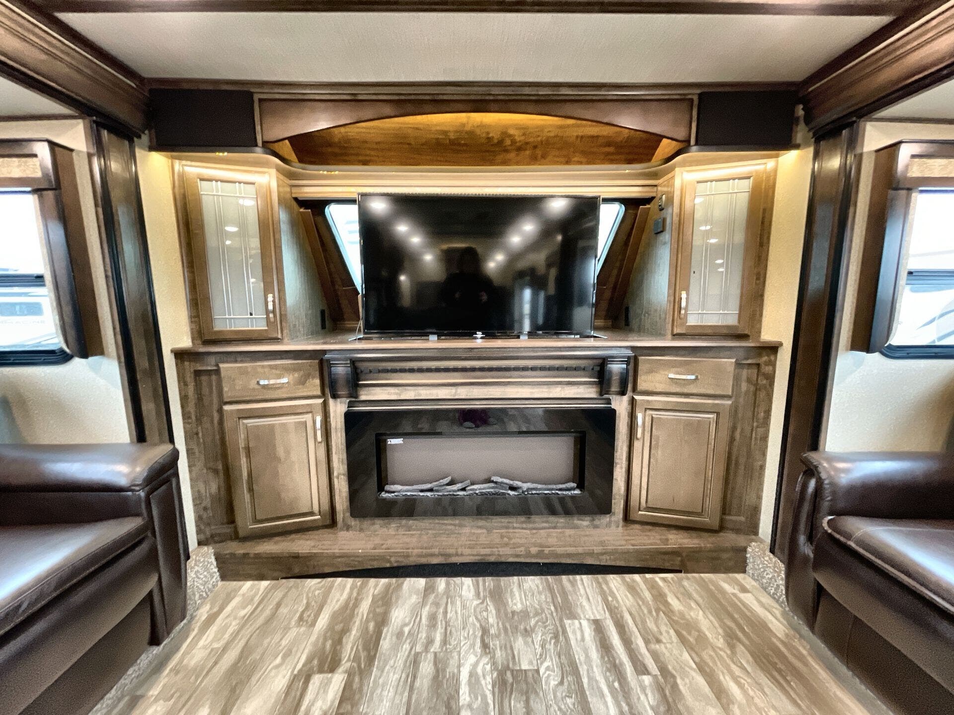 2019 Grand Design Solitude 379FLS