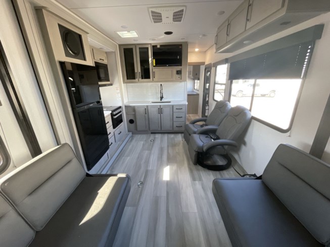 2025 Grand Design Momentum G-Class 25G #13512 - For Sale in Fort Worth, TX